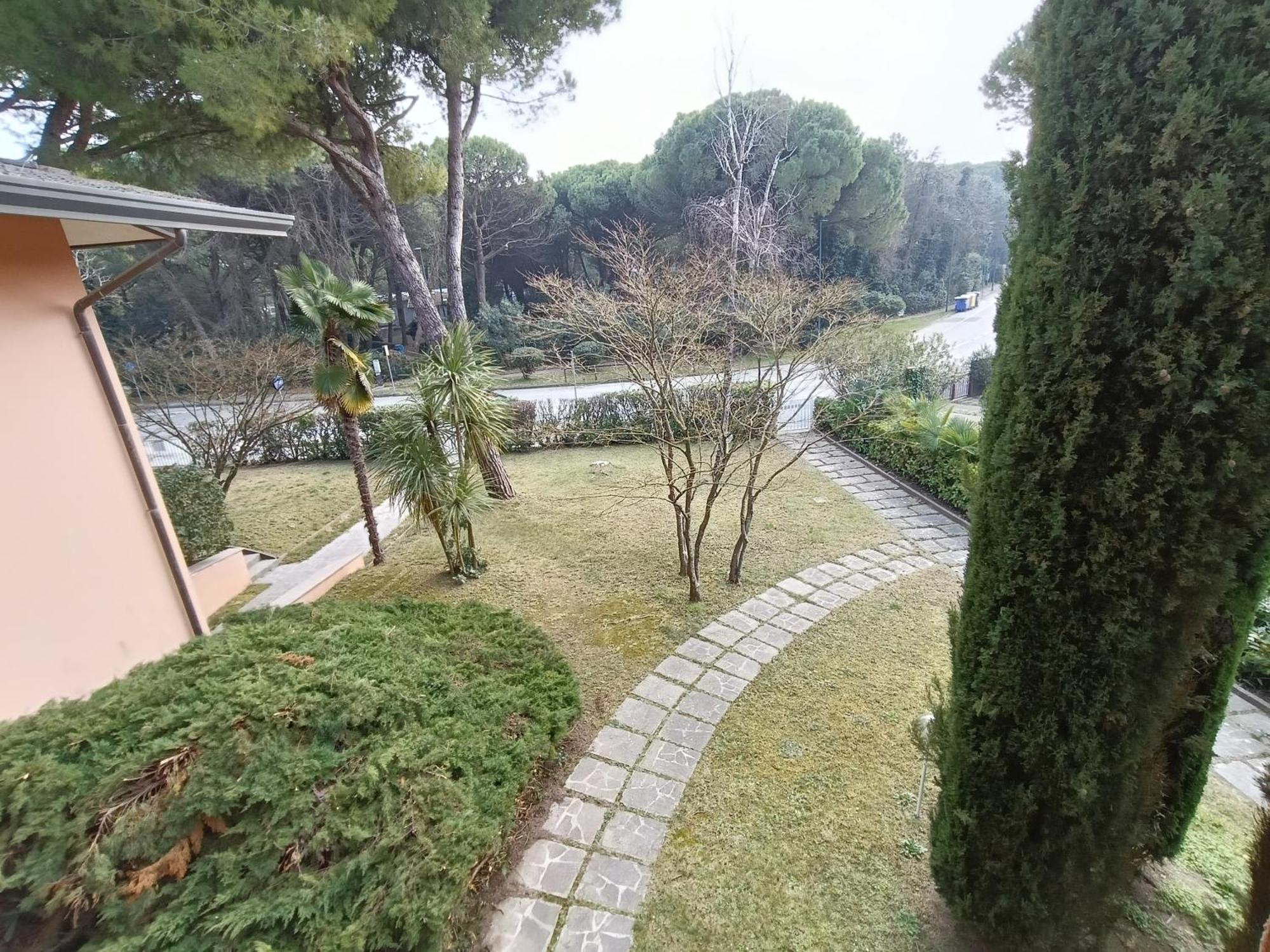 Residence Maria Elena - 30 Pt Lignano Sabbiadoro Exterior foto